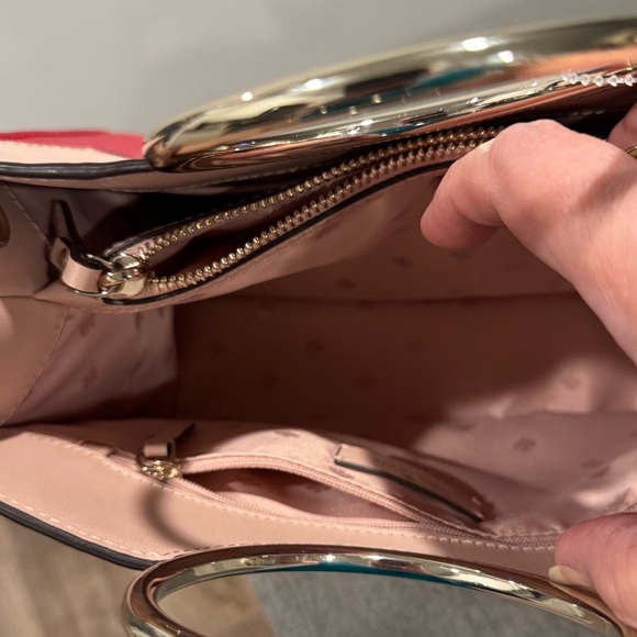 Kate Spade Heart It Sam Bag! Pre-Owned!! - Picture 9 of 10